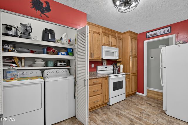 1140 Hillview Drive, Abingdon, VA 24210