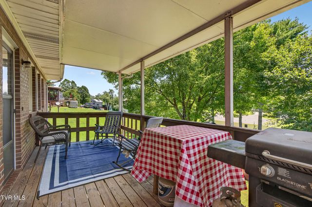 1140 Hillview Drive, Abingdon, VA 24210