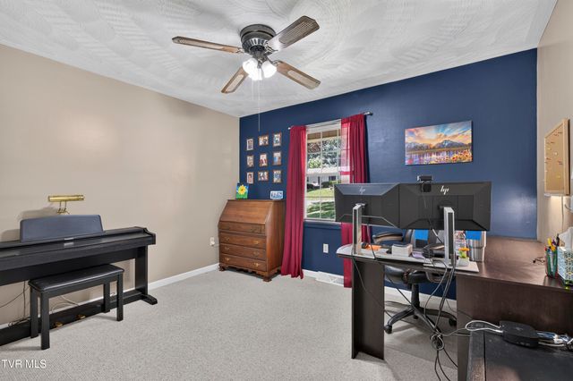 1140 Hillview Drive, Abingdon, VA 24210