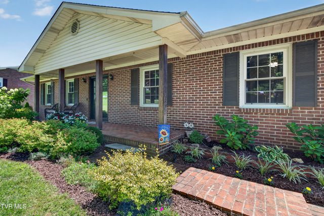 1140 Hillview Drive, Abingdon, VA 24210