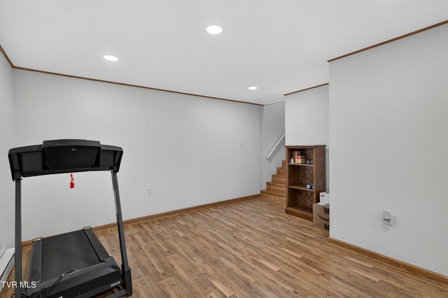 1140 Hillview Drive, Abingdon, VA 24210