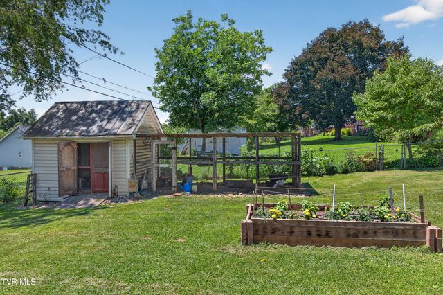 1140 Hillview Drive, Abingdon, VA 24210
