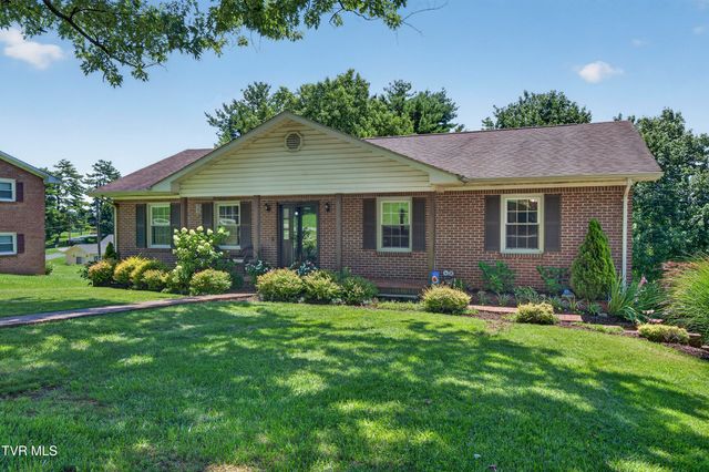 1140 Hillview Drive, Abingdon, VA 24210