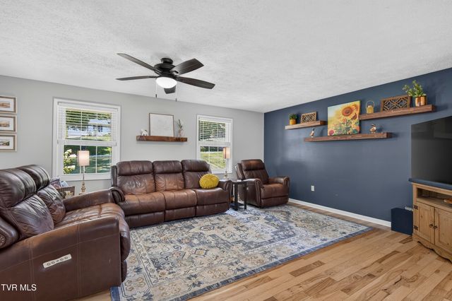 1140 Hillview Drive, Abingdon, VA 24210