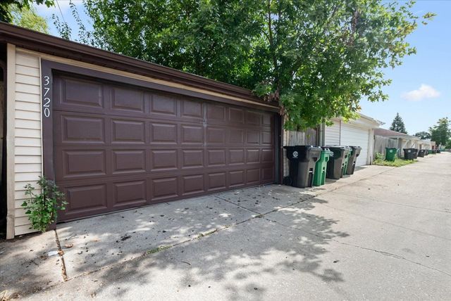 3720 East Avenue 1, Berwyn, IL 60402