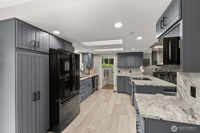 1011 Spring Lane, Centralia, WA 98531