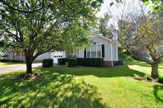 484 Bamburg Dr, Clarksville, TN 37040