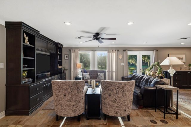 7003 Deerwood Drive, Richmond, TX 77406