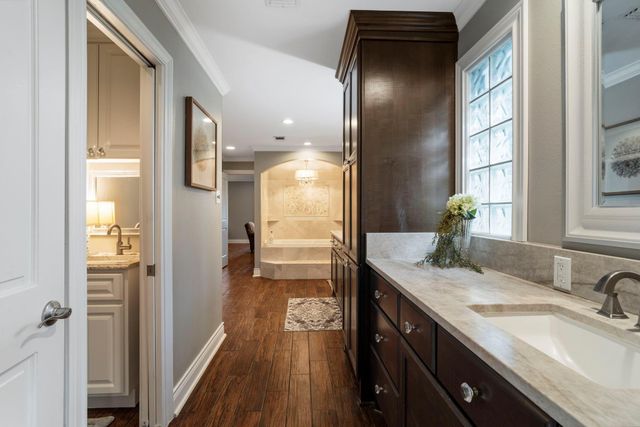 7003 Deerwood Drive, Richmond, TX 77406