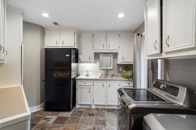 7003 Deerwood Drive, Richmond, TX 77406