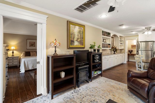 7003 Deerwood Drive, Richmond, TX 77406