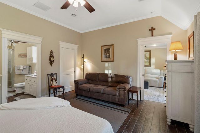 7003 Deerwood Drive, Richmond, TX 77406