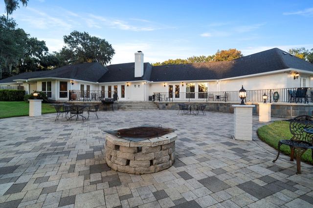 7003 Deerwood Drive, Richmond, TX 77406
