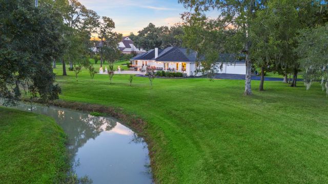 7003 Deerwood Drive, Richmond, TX 77406
