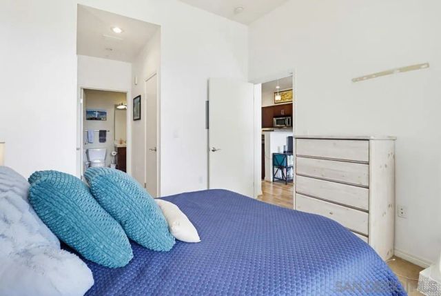 530 K St 1017, San Diego, CA 92101