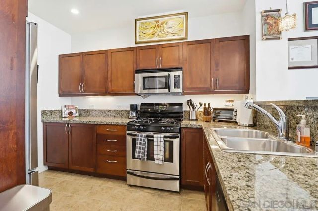 530 K St 1017, San Diego, CA 92101