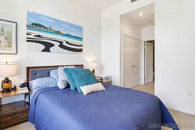 530 K St 1017, San Diego, CA 92101