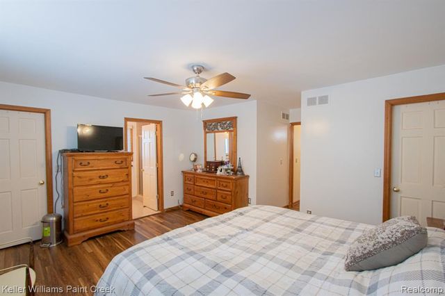 16448 Trailway Drive, Macomb, MI 48042