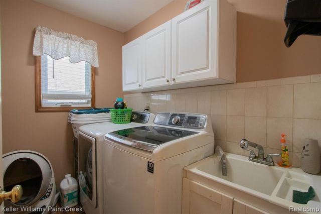 16448 Trailway Drive, Macomb, MI 48042