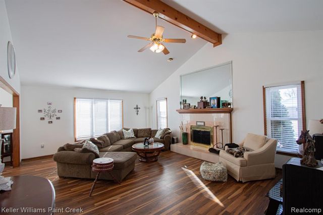 16448 Trailway Drive, Macomb, MI 48042