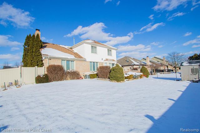 16448 Trailway Drive, Macomb, MI 48042