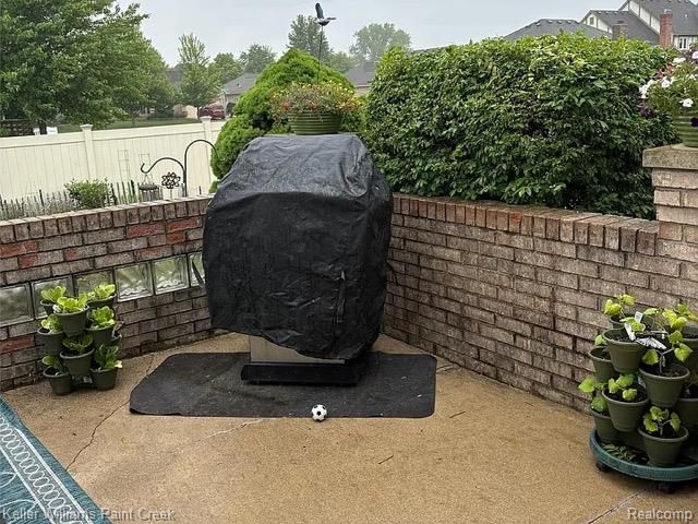 16448 Trailway Drive, Macomb, MI 48042