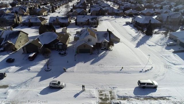 16448 Trailway Drive, Macomb, MI 48042