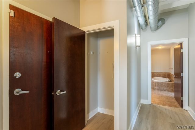 222 First Street 802, Niagara Falls, NY 14303