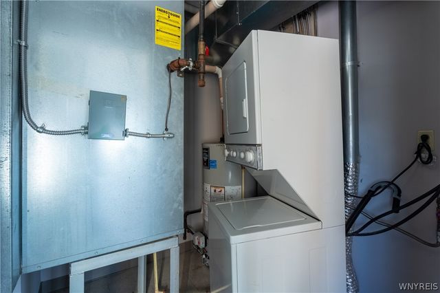 222 First Street 802, Niagara Falls, NY 14303