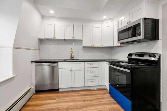 6 Mount Vernon 3, Marblehead, MA 01945