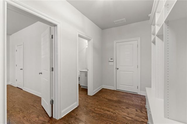 1868 Skyfall Circle, Atlanta, GA 30319