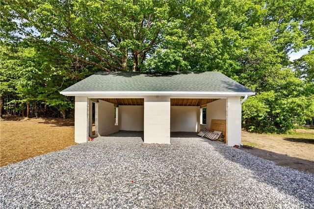 6992 N NC Highway 109, Winston-salem, NC 27107