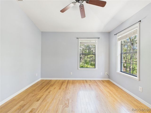 8563 N Maple Avenue, Crystal River, FL 34428