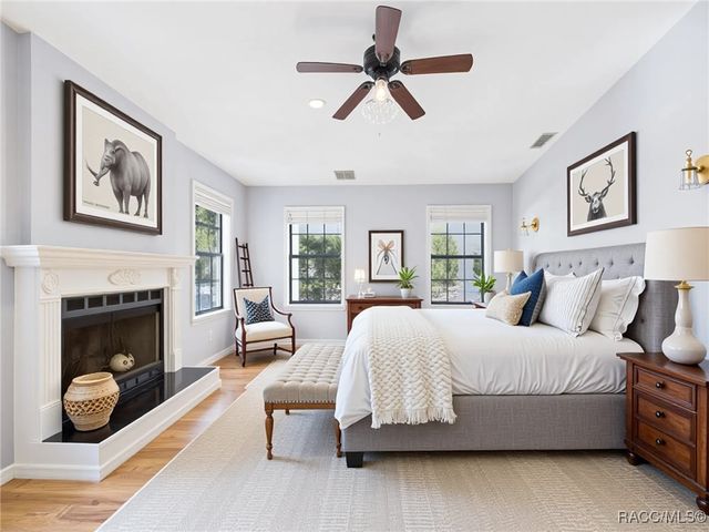 8563 N Maple Avenue, Crystal River, FL 34428