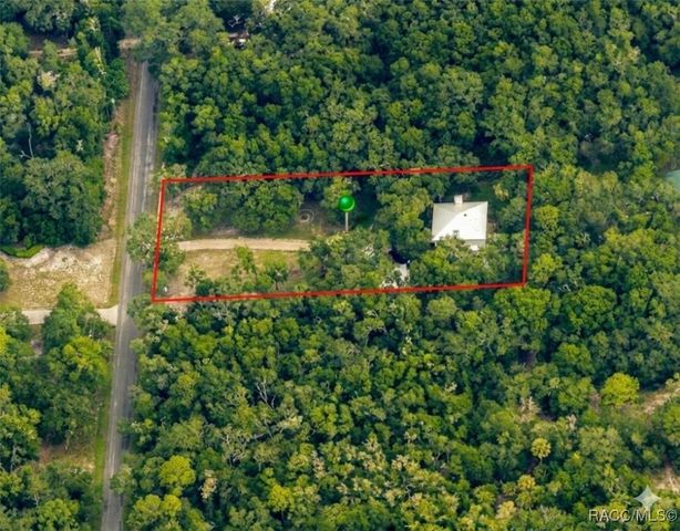 8563 N Maple Avenue, Crystal River, FL 34428