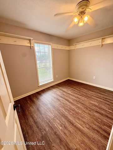 420 Vista Court, Richland, MS 39218