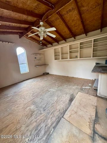 420 Vista Court, Richland, MS 39218