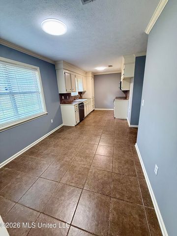 420 Vista Court, Richland, MS 39218