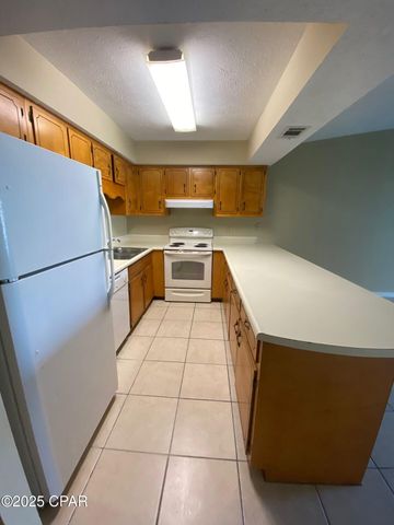 625 N 9th Street, Panama City, FL 32404