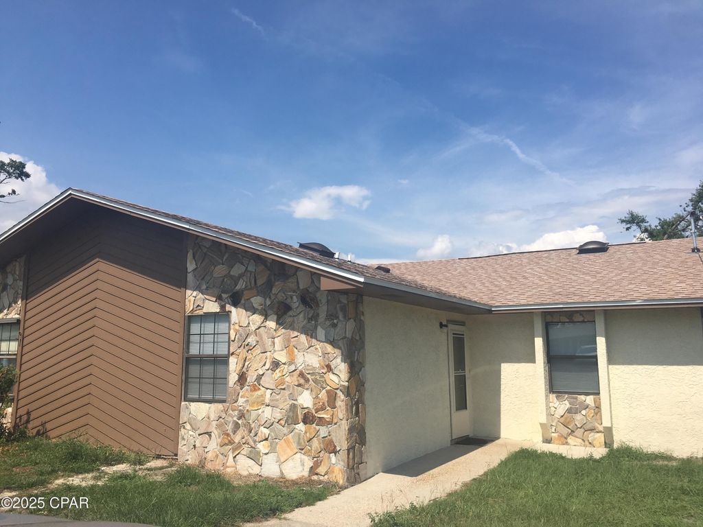 625 N 9th Street, Panama City, FL 32404