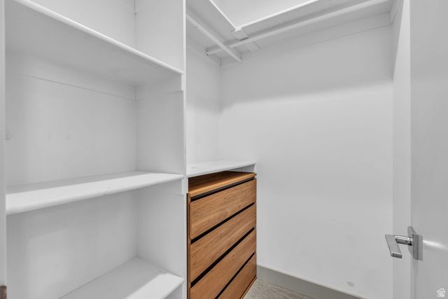 1846 E ORCHARD HOLLOW LN, Holladay, UT 84124