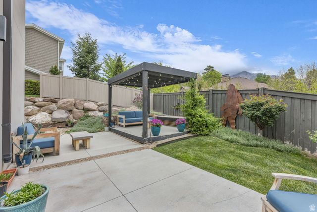 1846 E ORCHARD HOLLOW LN, Holladay, UT 84124