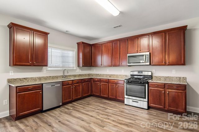 4243 Everest Drive, Gastonia, NC 28054