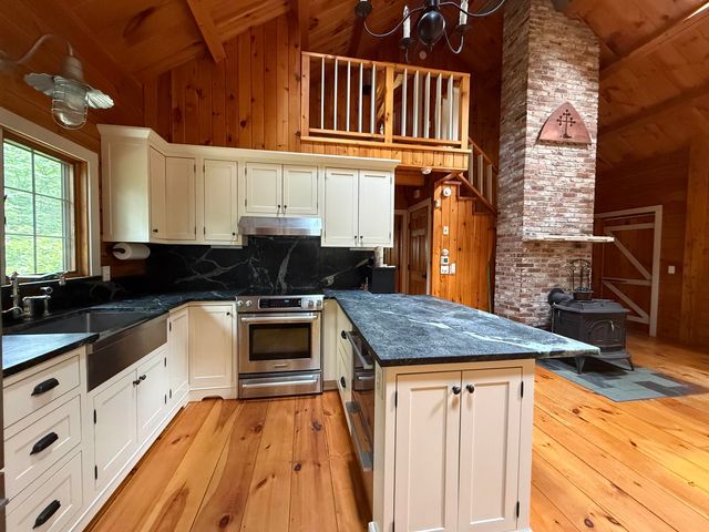 38 Old Jaffrey Road, Rindge, NH 03461