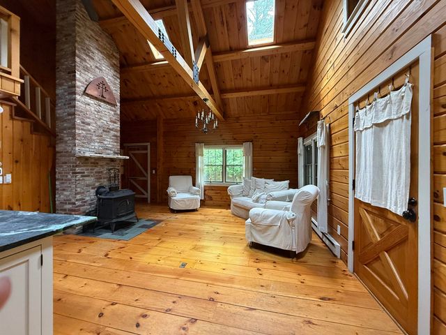 38 Old Jaffrey Road, Rindge, NH 03461