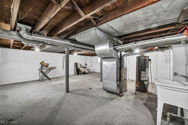 13910 Bartlett Avenue, Cleveland, OH 44120