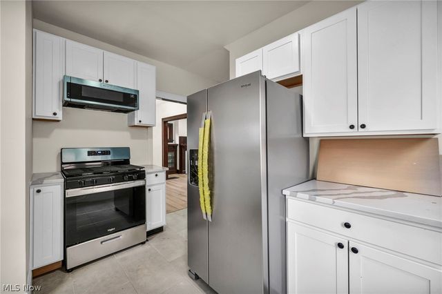 13910 Bartlett Avenue, Cleveland, OH 44120