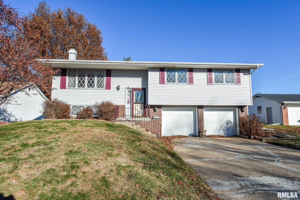 4413 DUCHARME Avenue, Bartonville, IL 61607