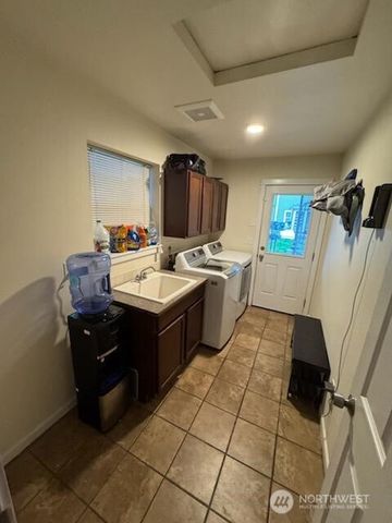 8921 Commercial Street SW, Lakewood, WA 98498