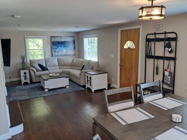 116 Parker Rd, Wakefield, MA 01880